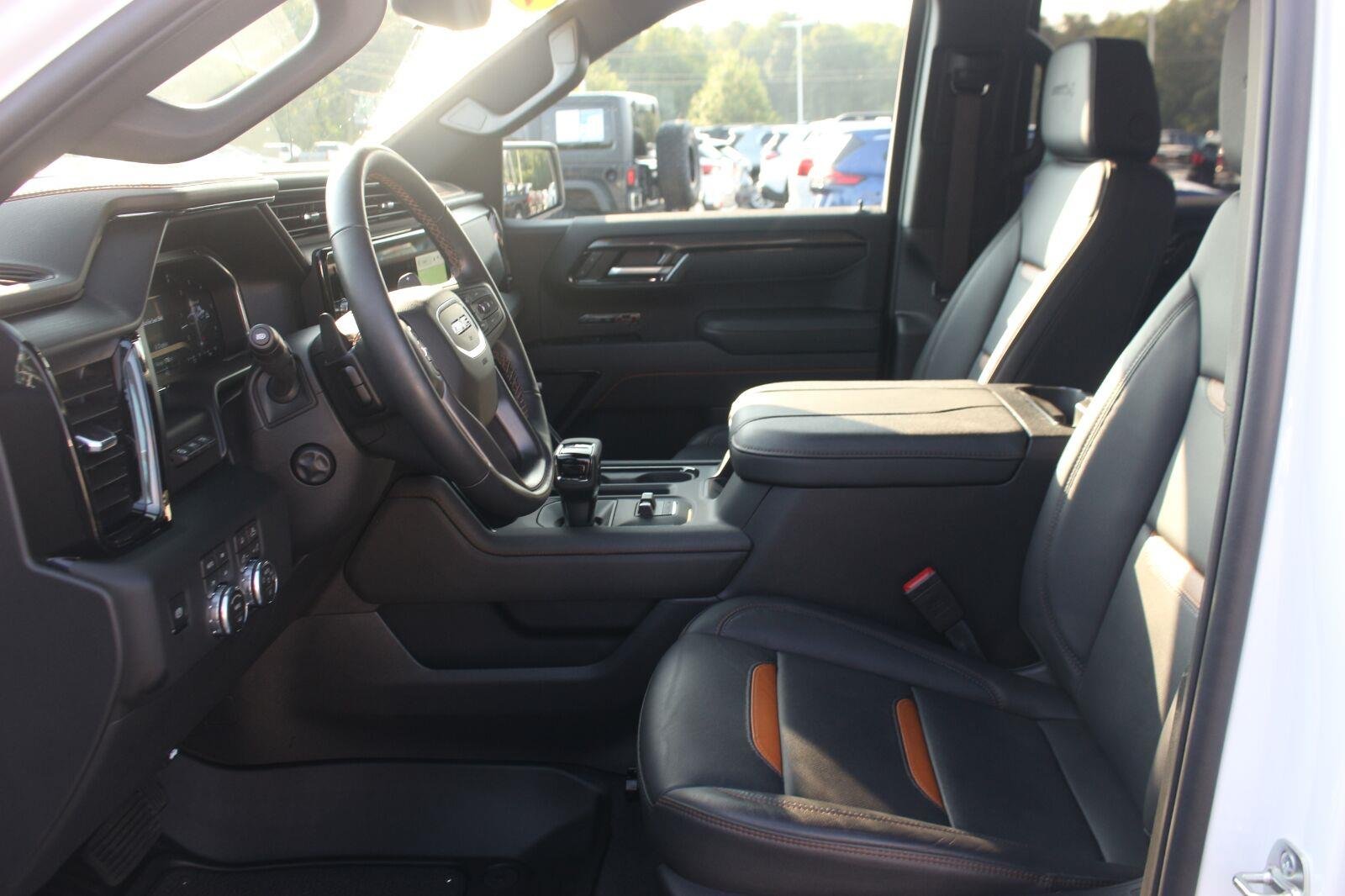 Used 2026 Summit White GMC AT4 image 17
