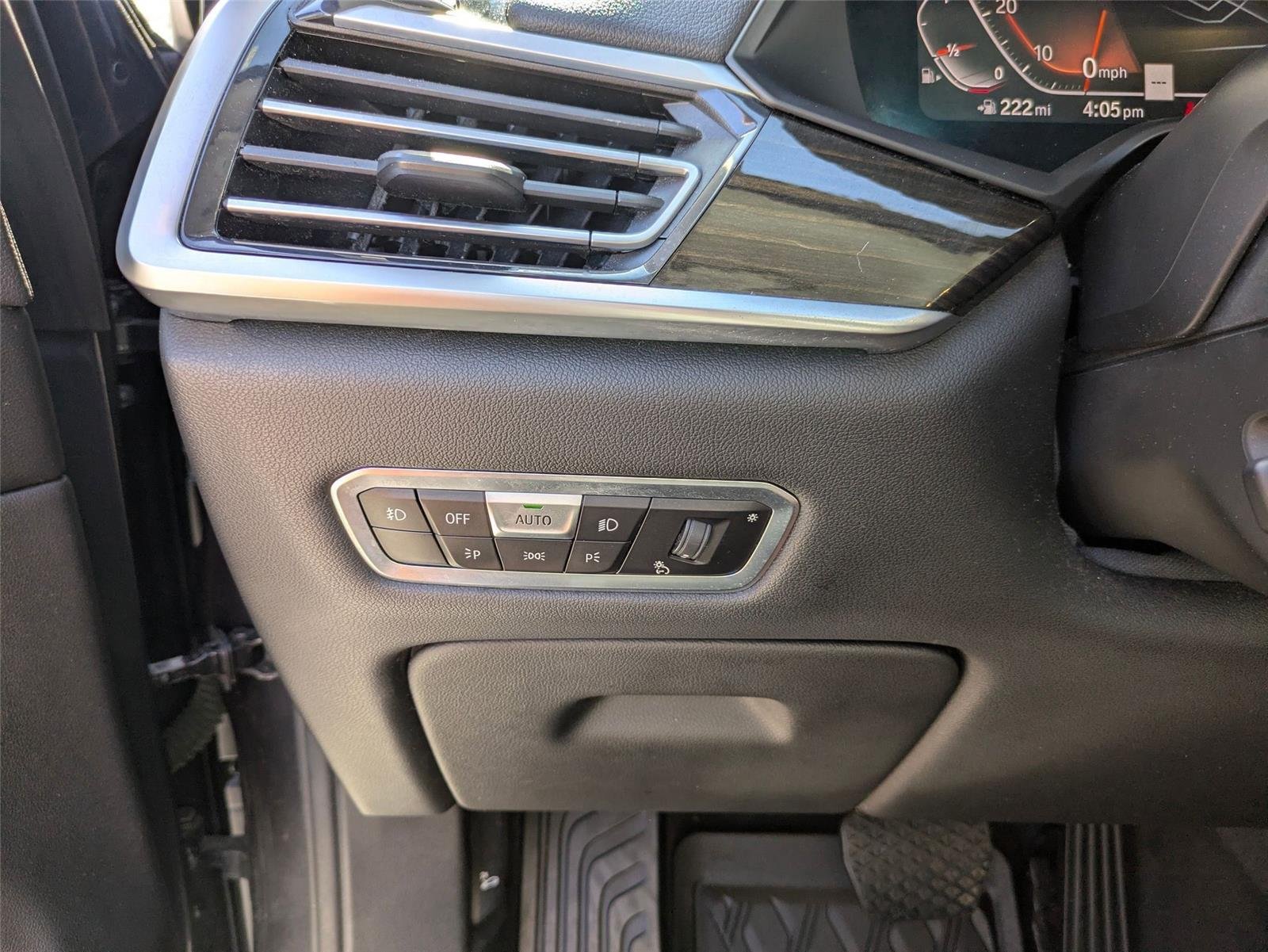 Used 2019 Phytonic Blue Metallic BMW xDrive40i image 16