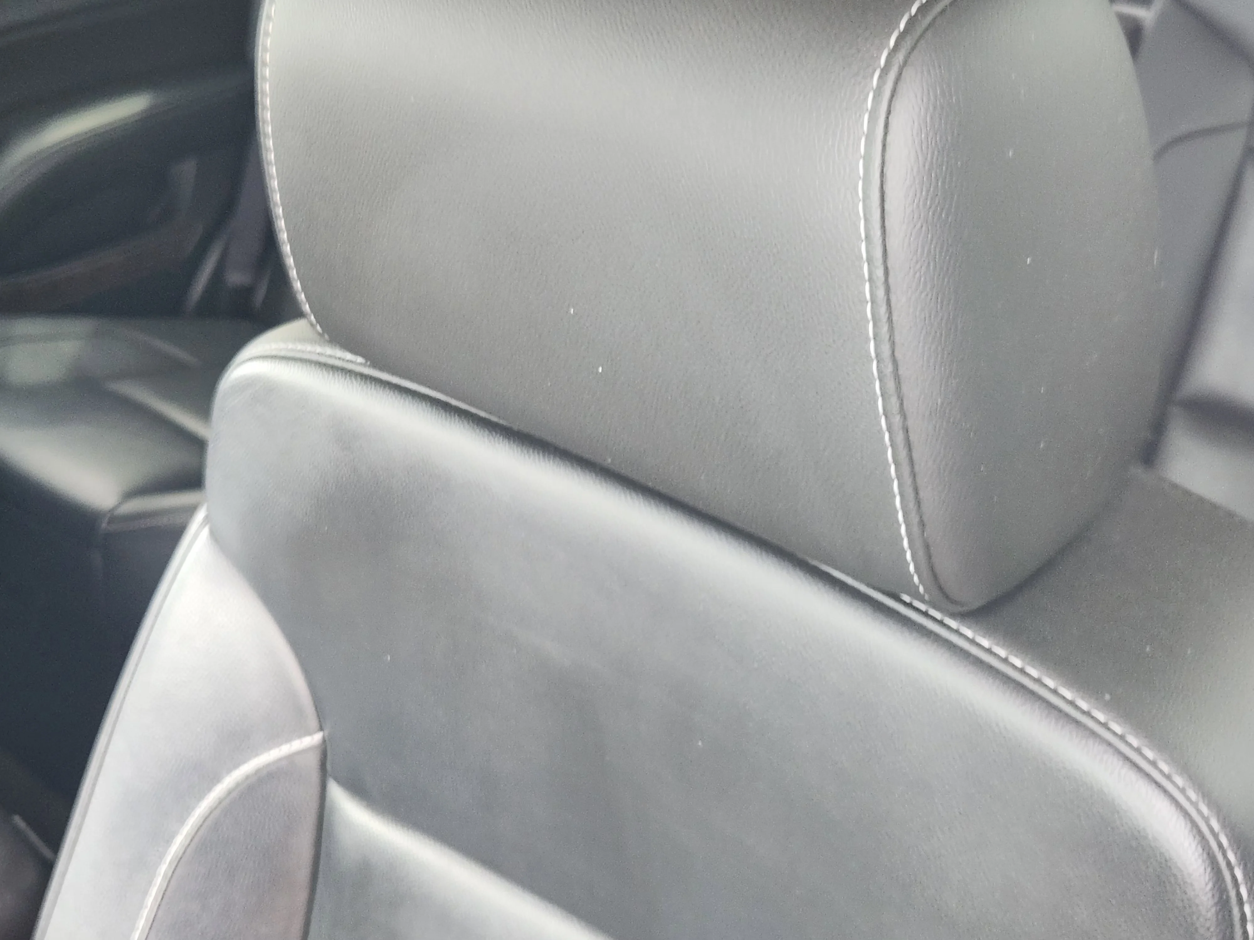 Used 2018 Silver Ice Metallic Chevrolet LT image 15