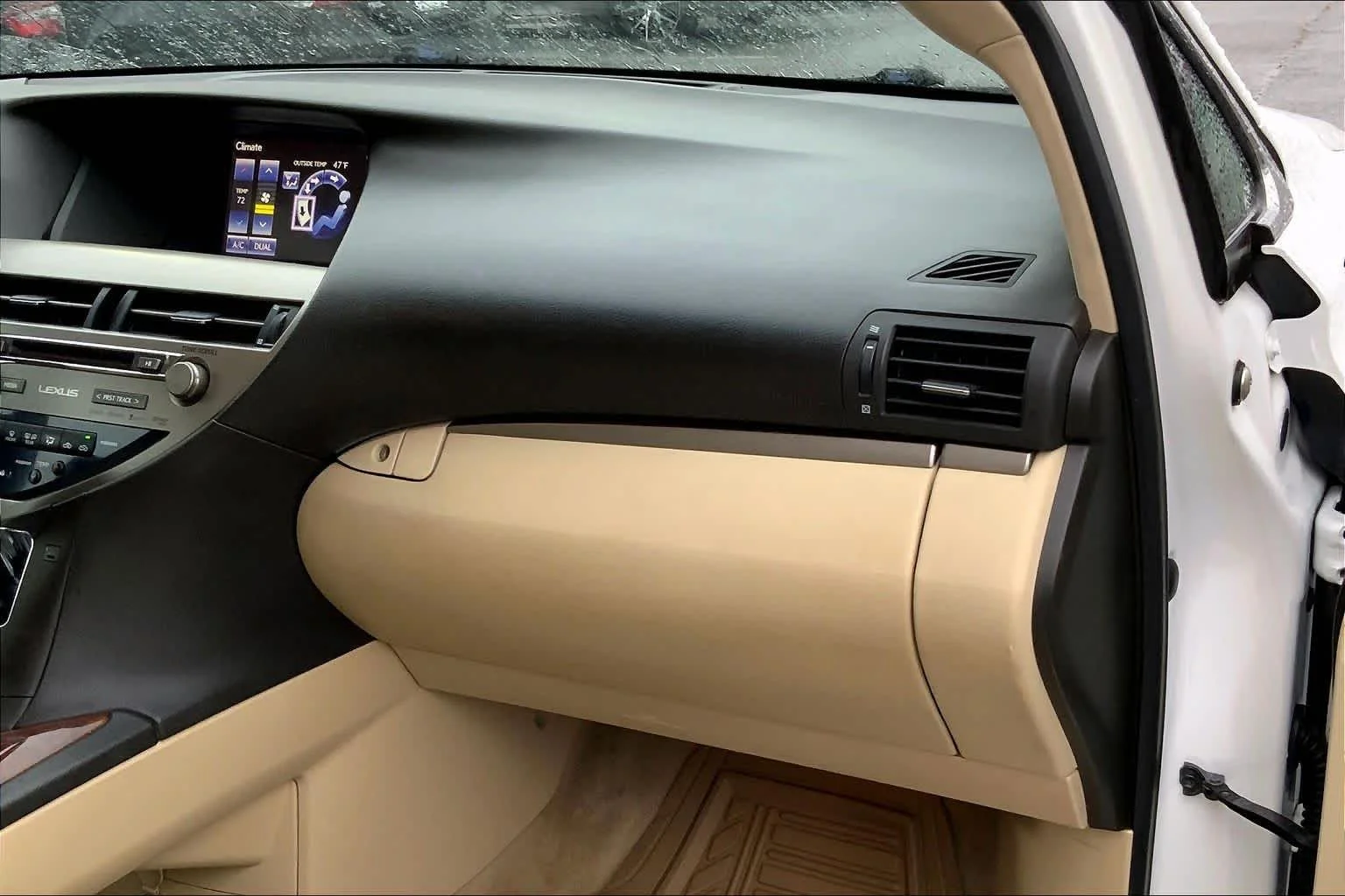 Used 2015 Starfire Pearl Lexus  image 18