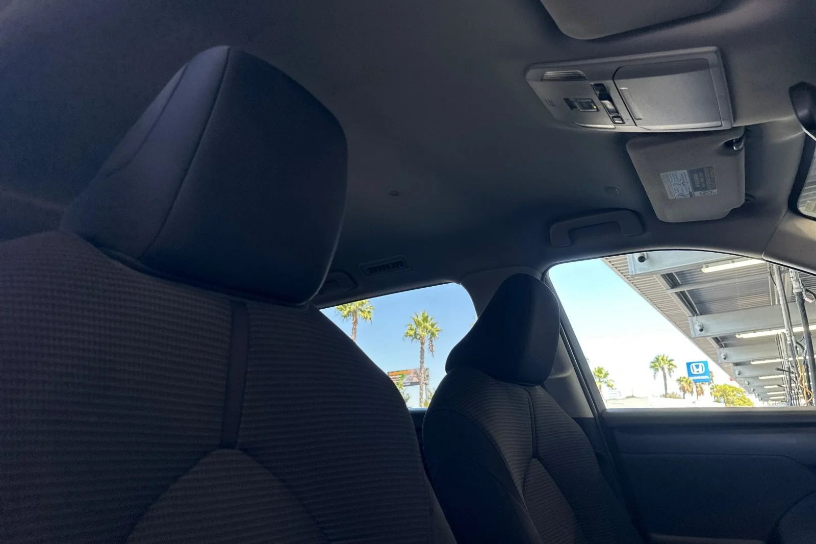 Used 2022 Blueprint Toyota LE image 17