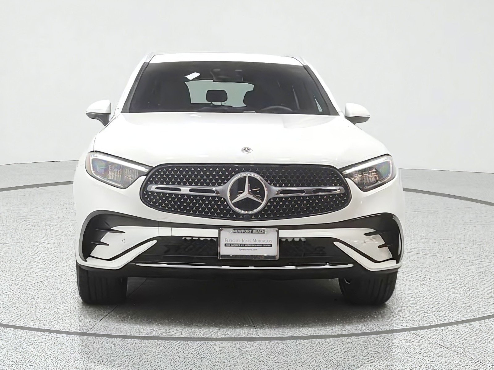 Used 2025 Polar White Mercedes-Benz GLC 350e 4MATIC® SUV image 2