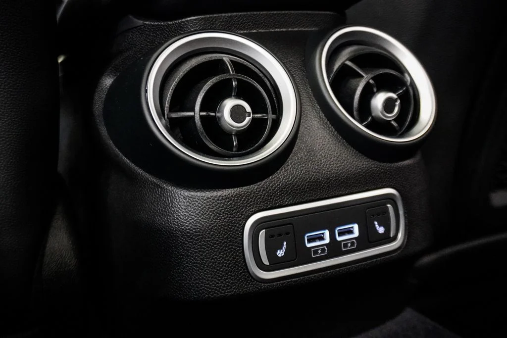 Used 2022 White Alfa Romeo Veloce image 11