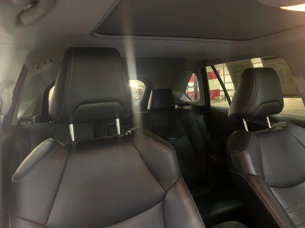 Used 2021  Toyota XLE Premium image 19