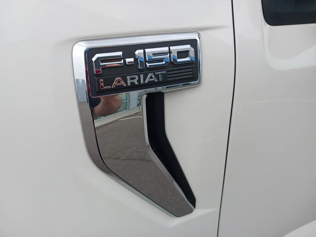 Used 2024 White Ford Lariat image 31