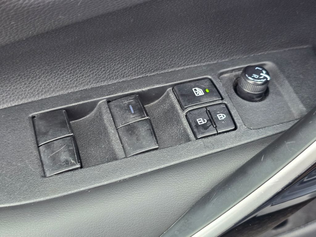 Certified Used 2022  Toyota XSE image 25
