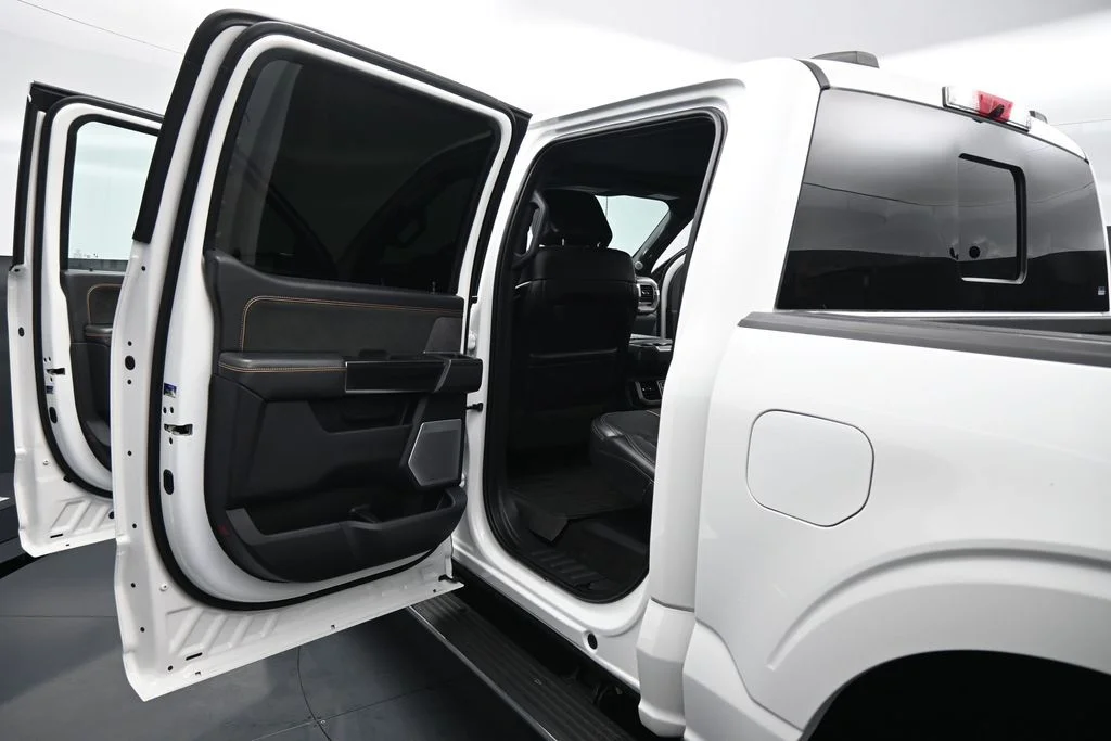 Used 2023 White Ford Platinum image 19