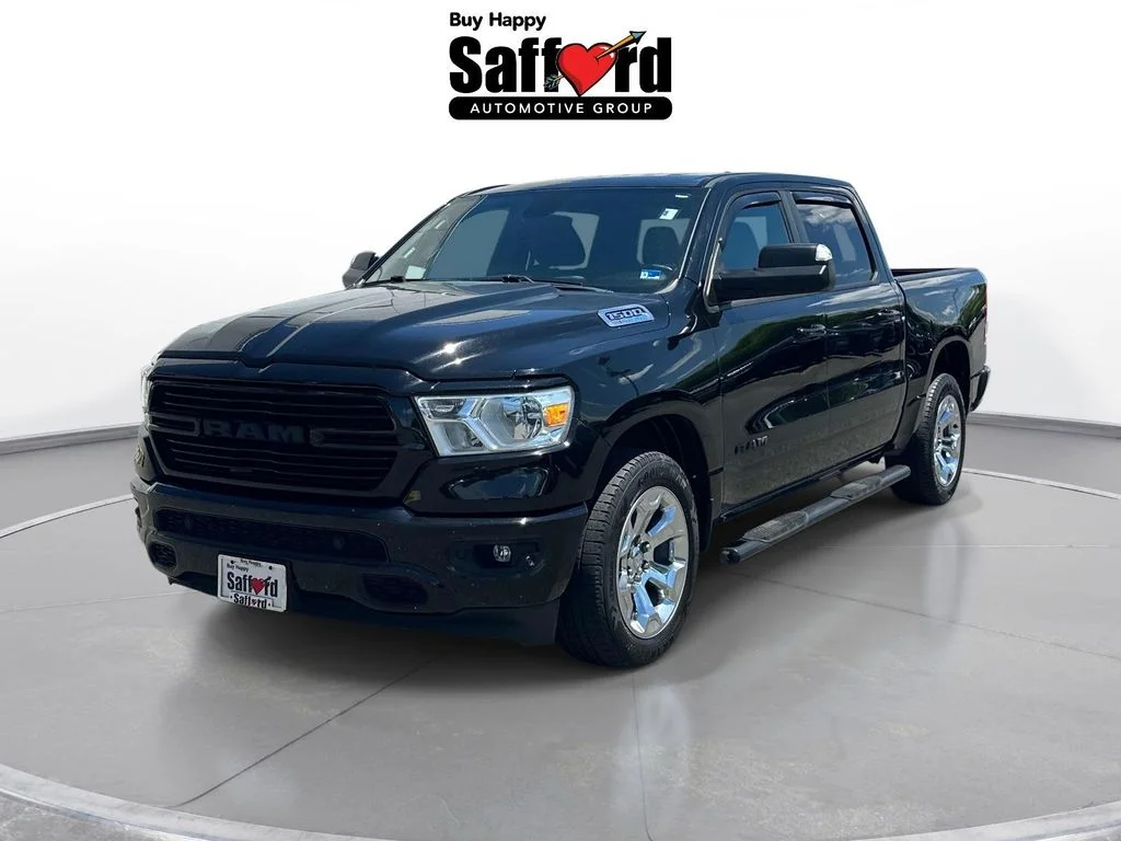 2021 RAM 1500 Big Horn/Lone Star 4x4 Crew Cab 5'7's photo
