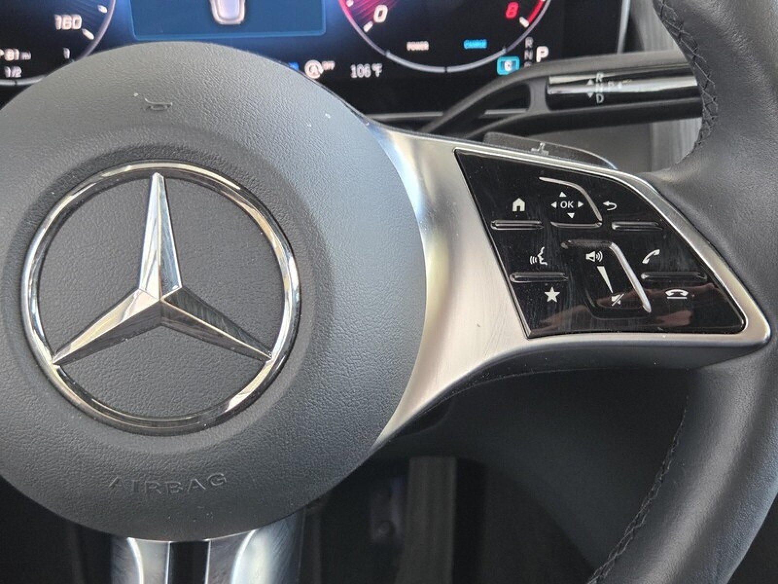 Certified Used 2026 Graphite Grey Metallic Mercedes-Benz GLC 300 image 27