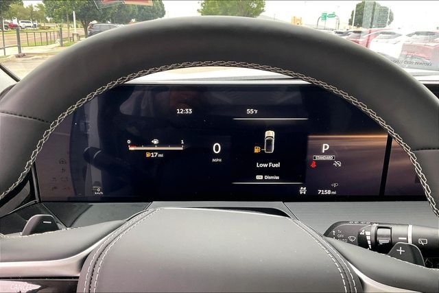 Used 2025 White INFINITI SENSORY image 18