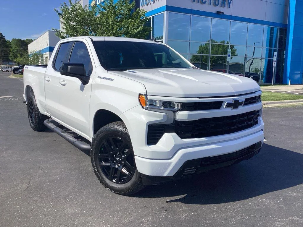 New 2026 Summit White Chevrolet RST image 8