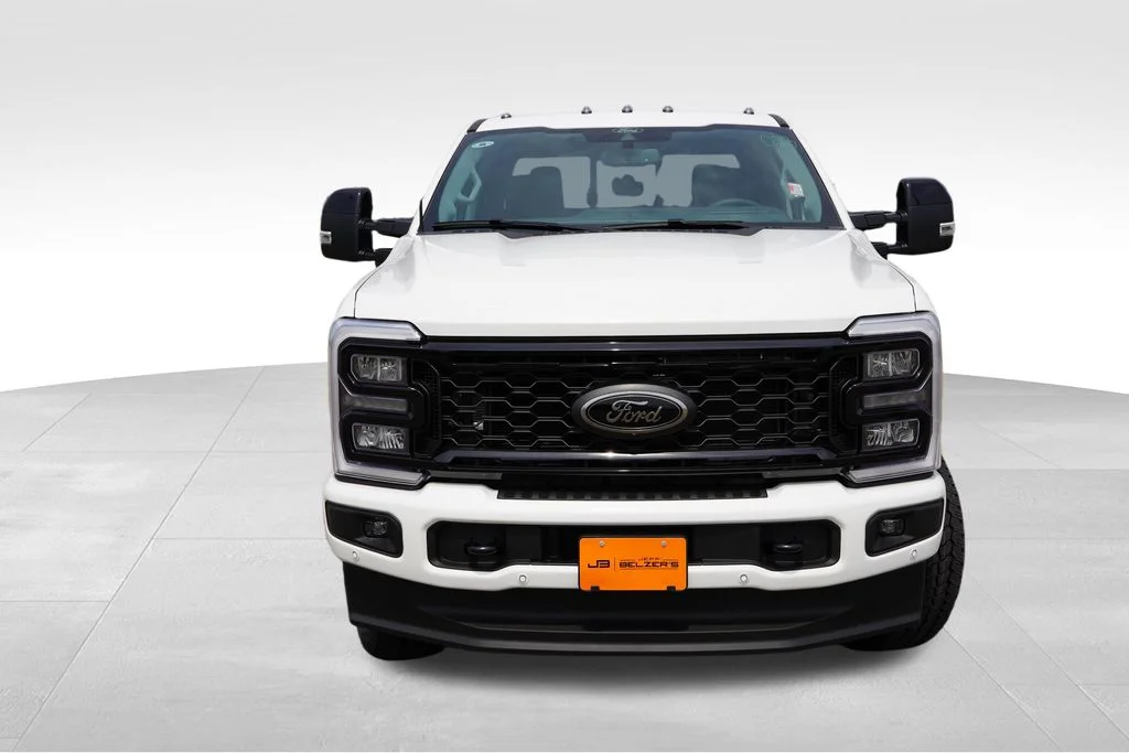 New 2026 Star White Metallic Tri-Coat Ford Lariat image 8