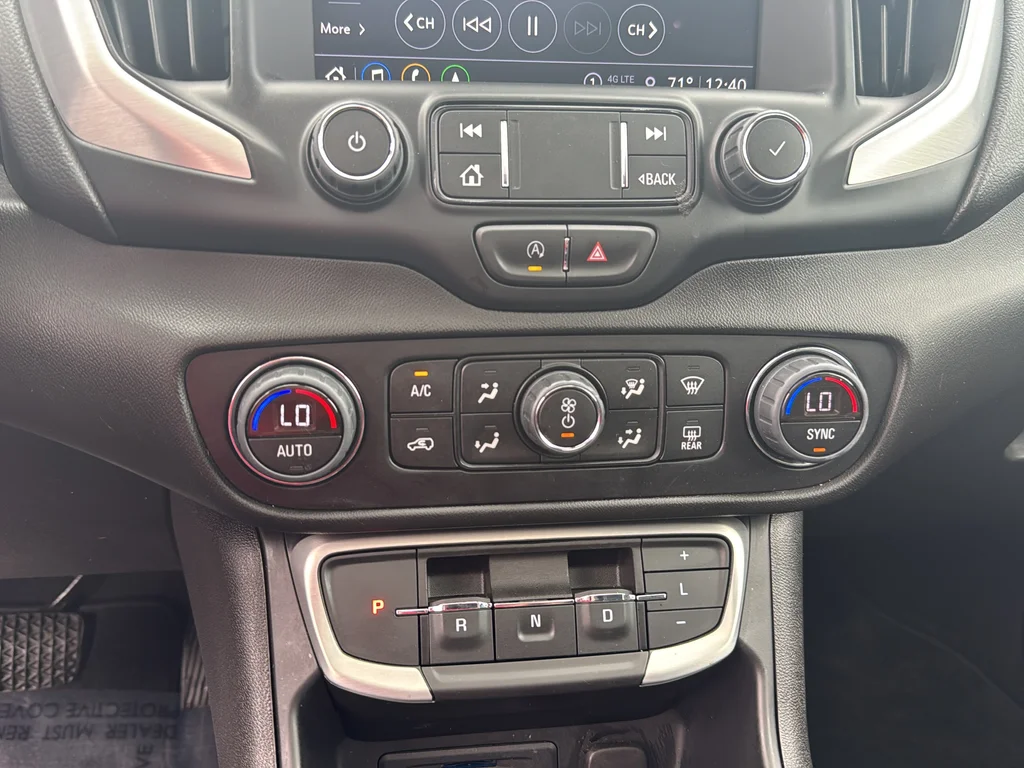 Used 2023 Red GMC SLE image 21