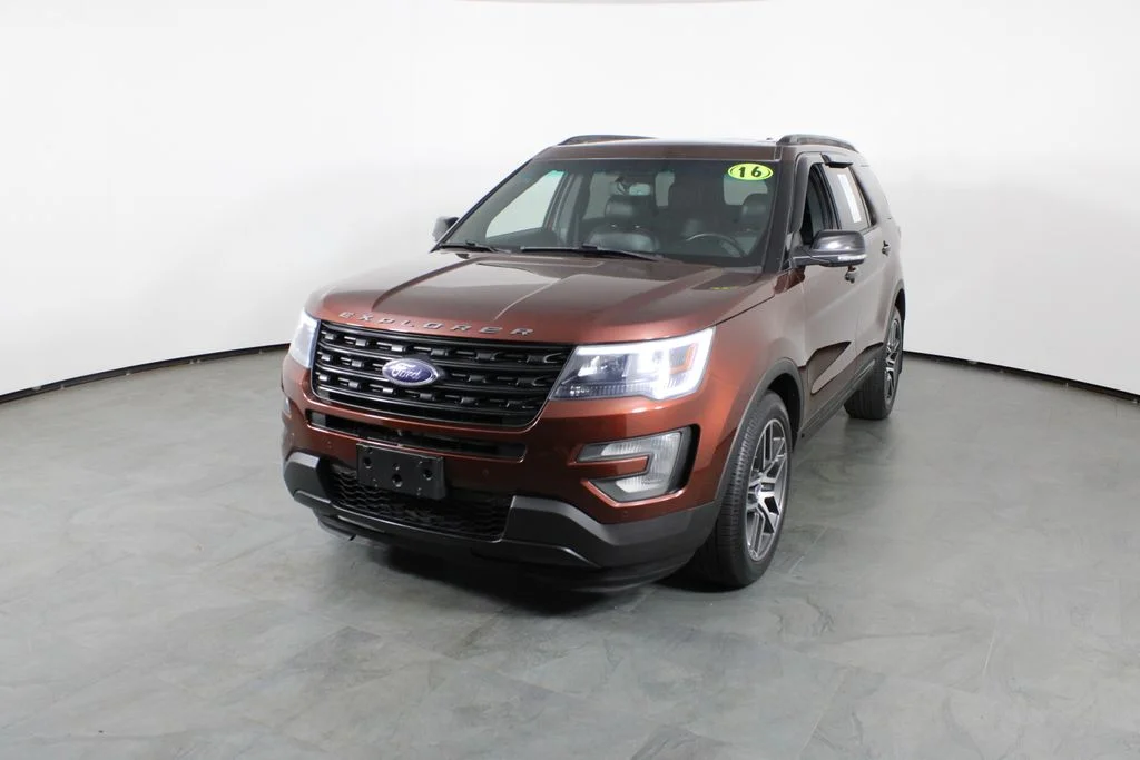 Used 2016 Brown Ford Sport image 1