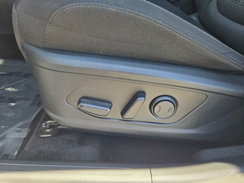 Used 2024 Silver Hyundai SEL image 12