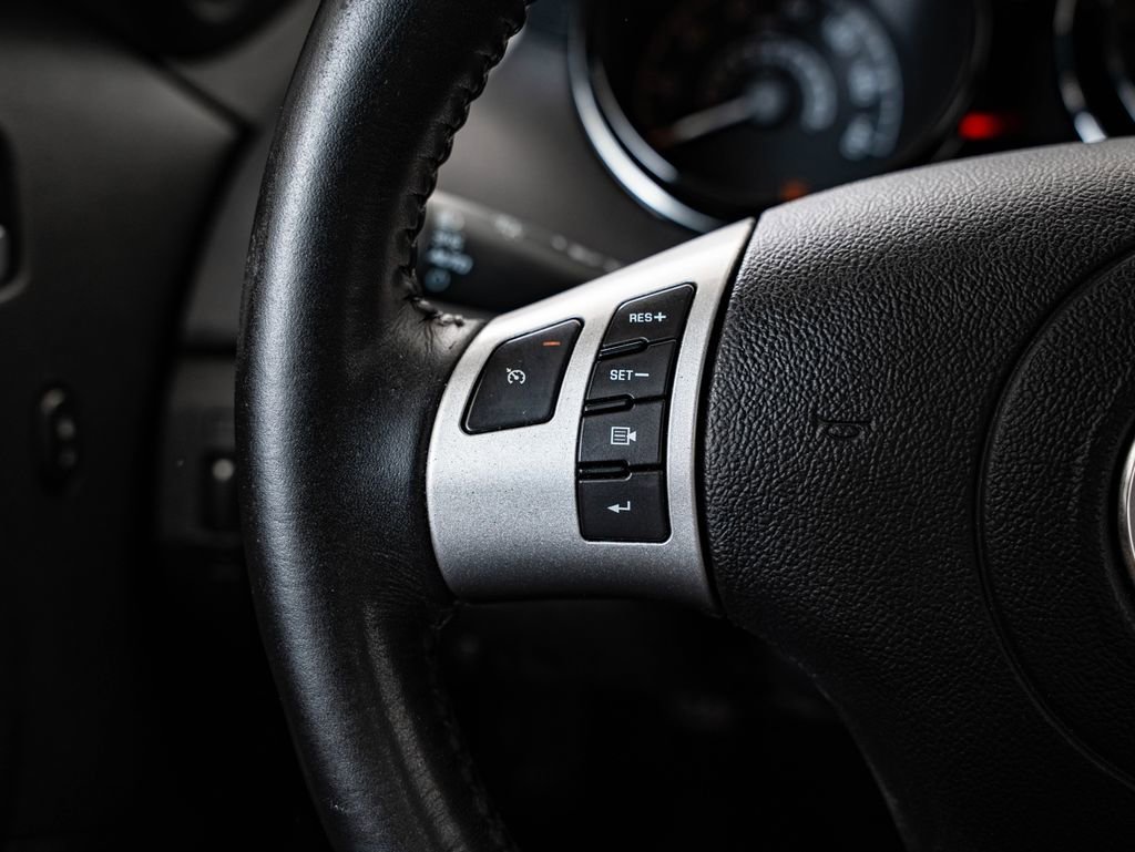 Used 2007 Black Onyx Saturn  image 31