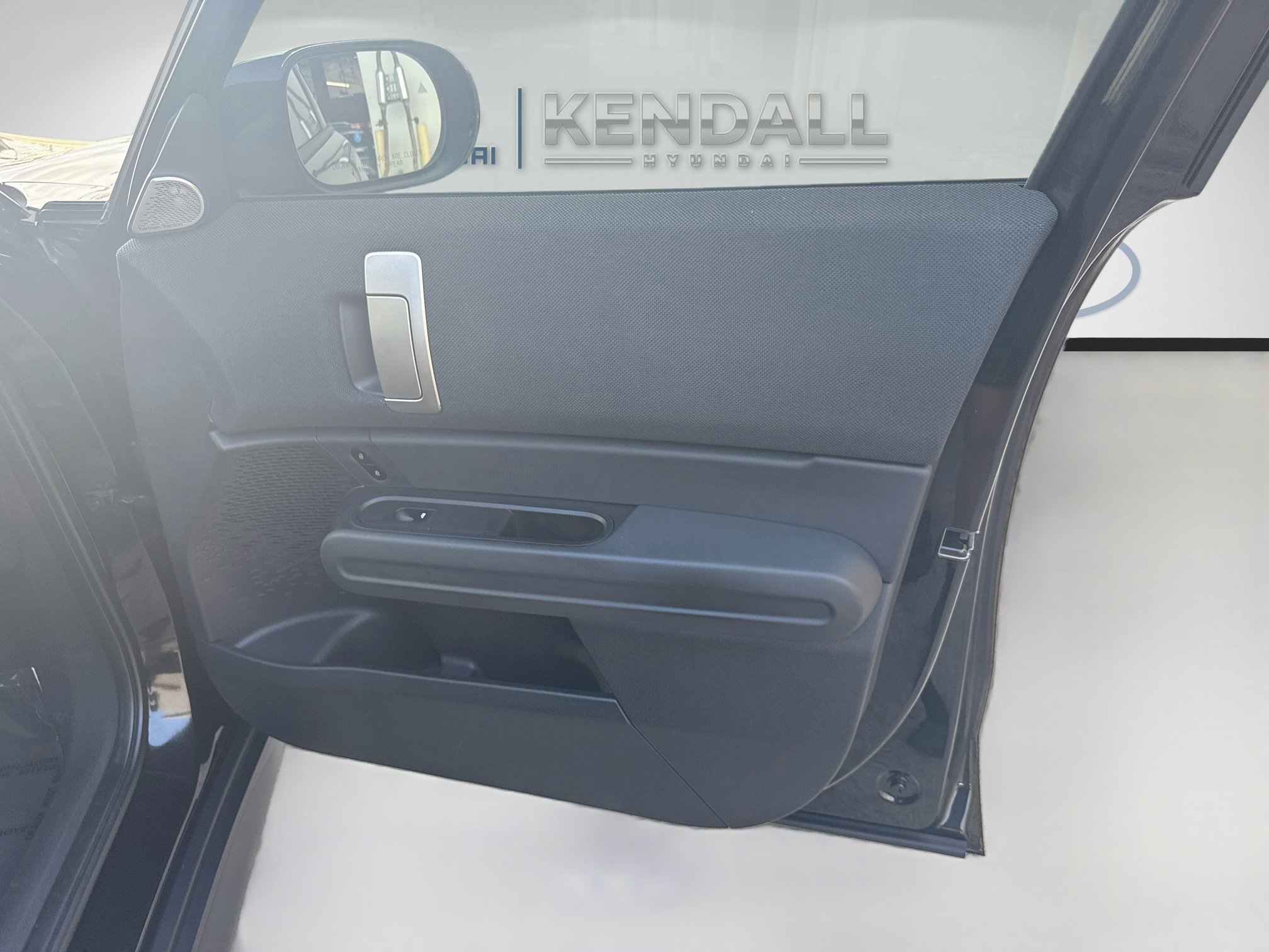 Used 2025 Midnight Black MINI S image 30