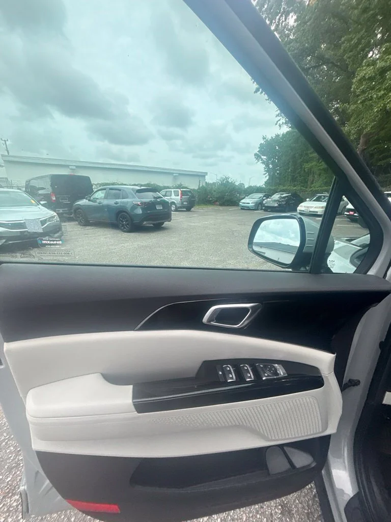 Used 2024 White Kia EX image 11
