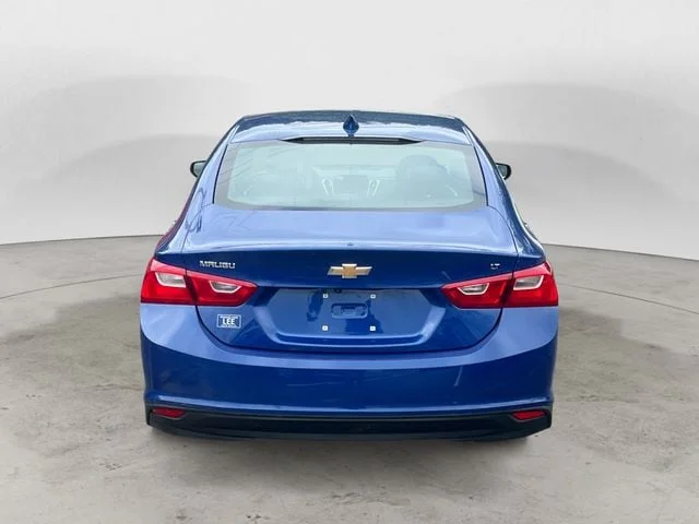 Used 2023 Blue Metallic Chevrolet LT image 4