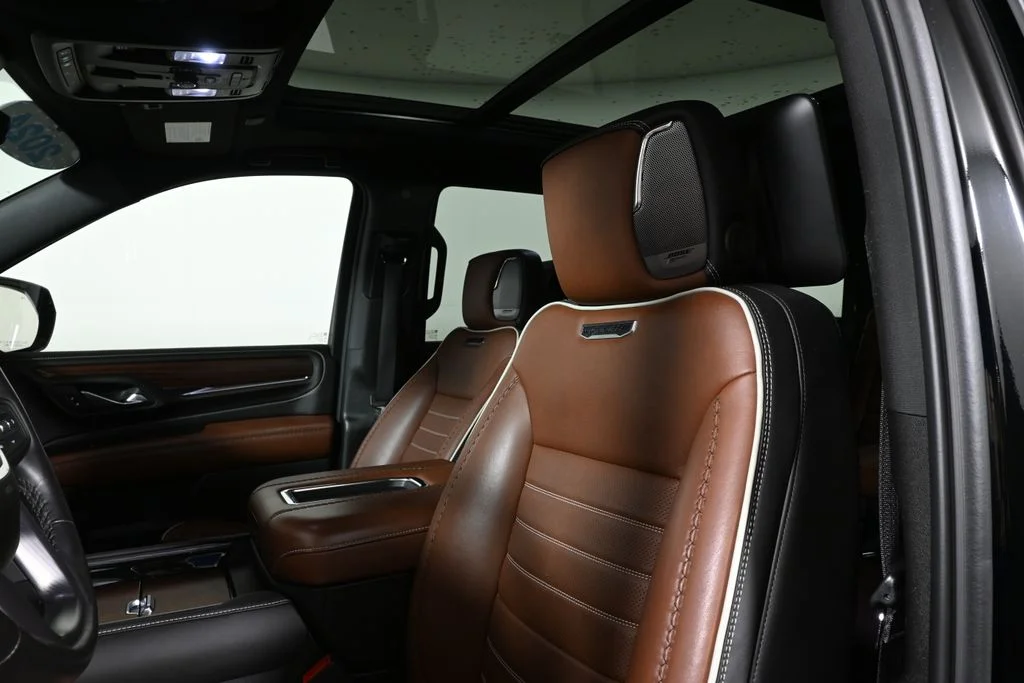 Used 2024 Black GMC Denali Ultimate image 16