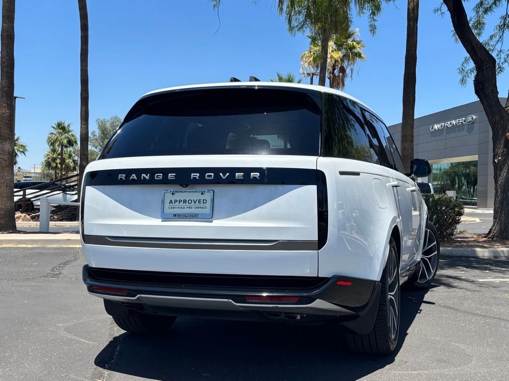 Certified Used 2025 Ostuni Pearl White Premium Metallic Land Rover SE image 20