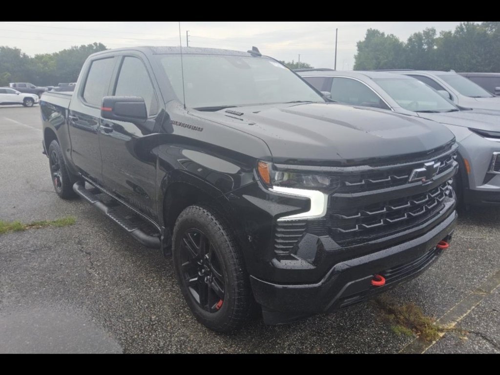Used 2025 Black Chevrolet RST image 1