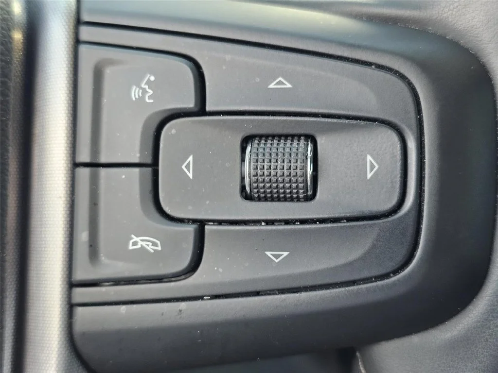 Used 2025 Sterling Metallic GMC SLT image 23