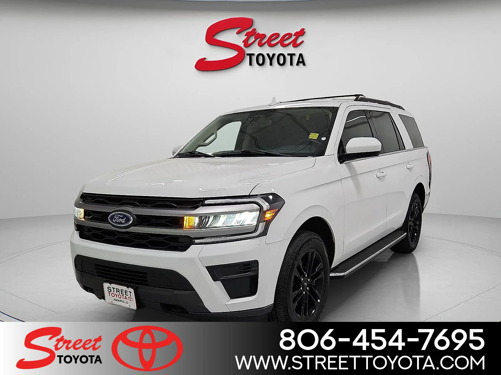 2023 Ford Expedition XLT 4x4's photo