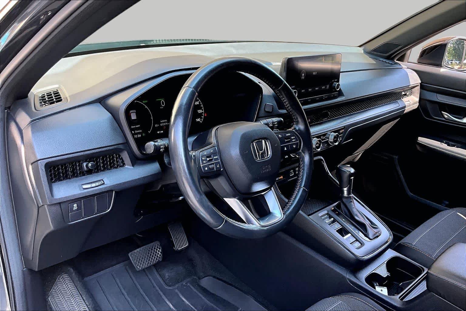 2023 Honda CR-V Sport - Photo 18