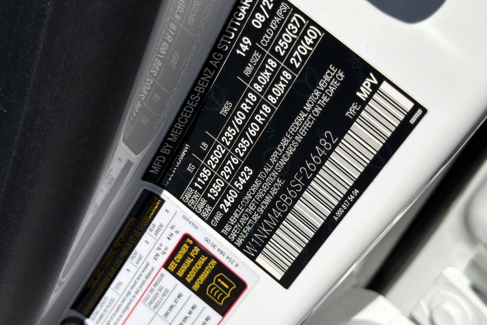 Certified Used 2025 White Mercedes-Benz GLC 300 image 39