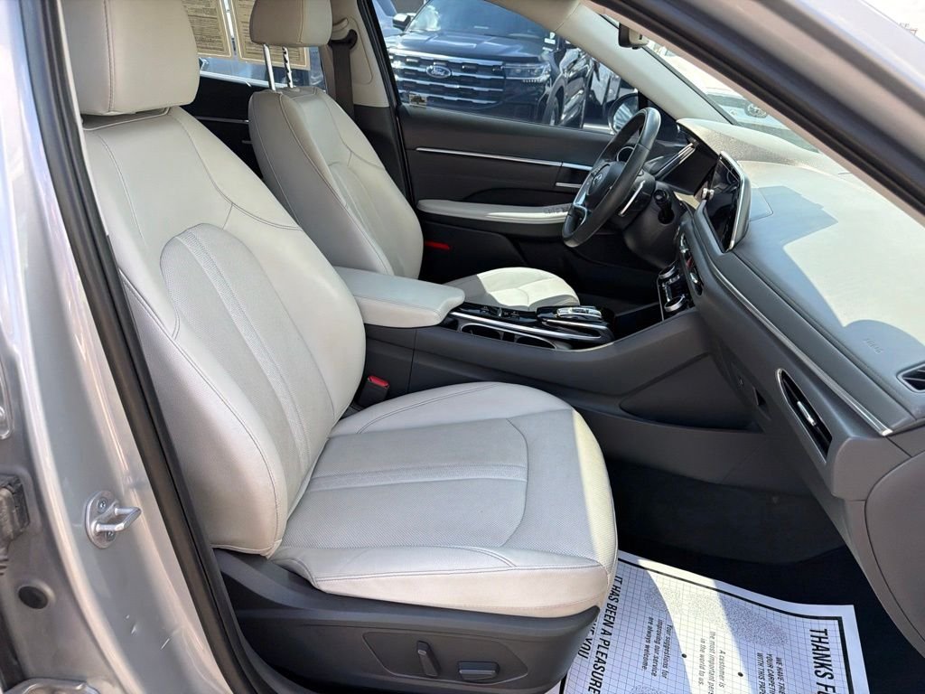Used 2023 Silver Hyundai Limited image 18