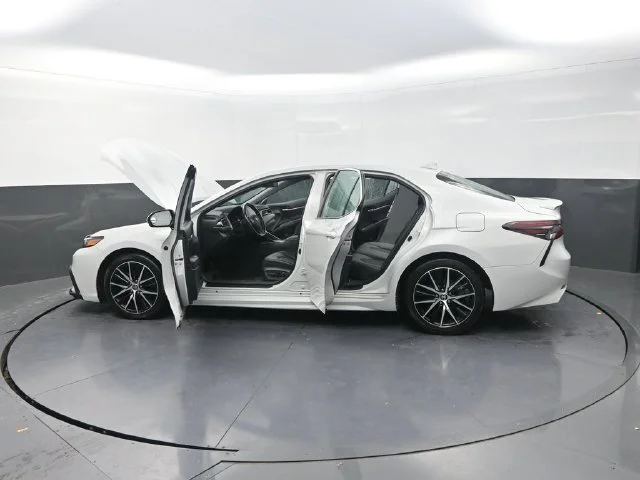Used 2022 White Toyota SE image 42