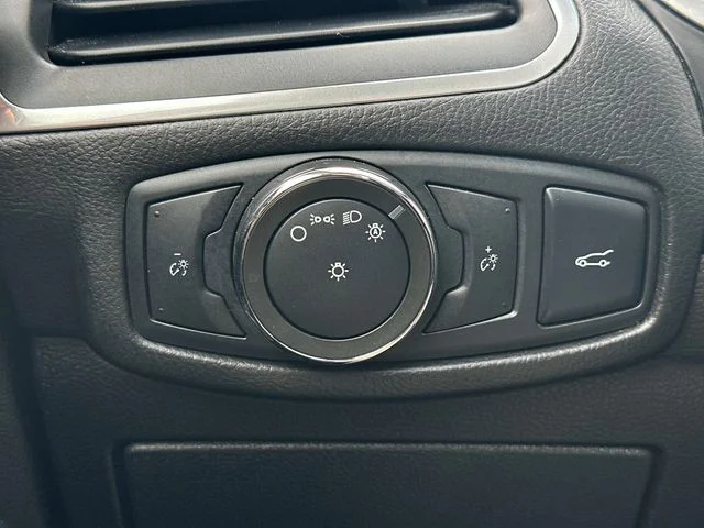 Used 2016 Blue Ford Titanium image 25