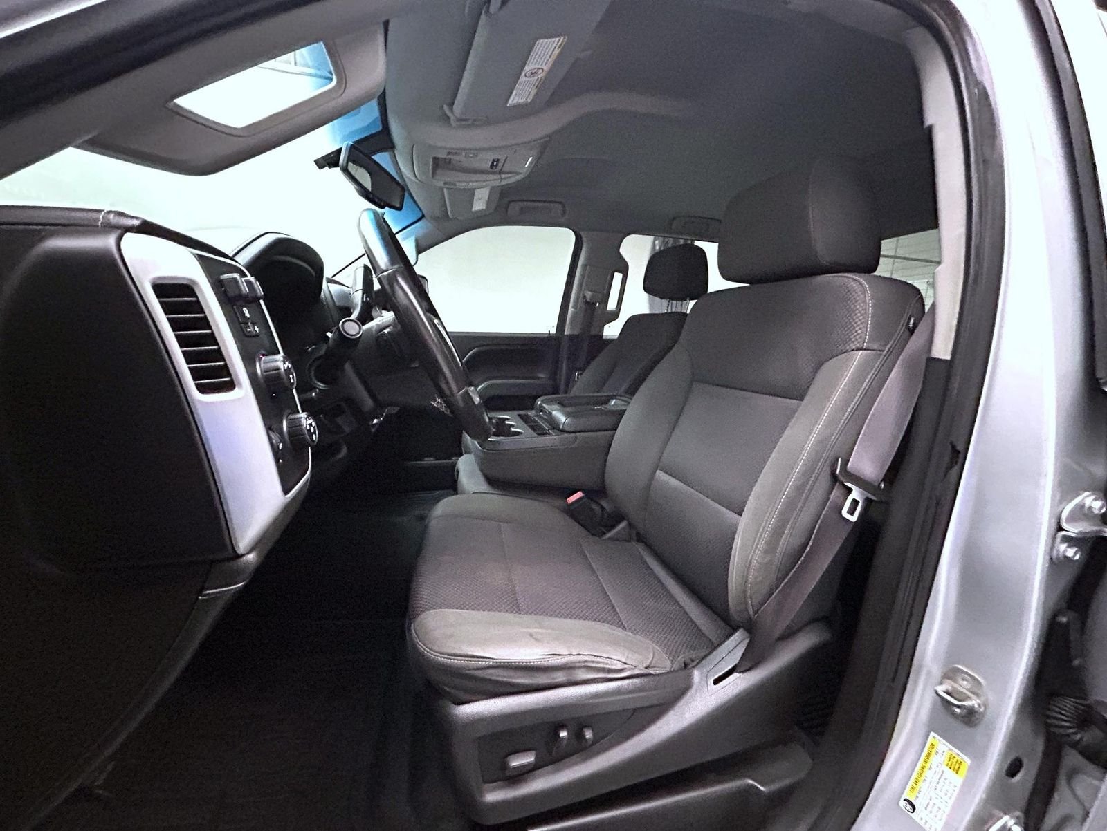 Used 2015 Silver GMC SLE image 10