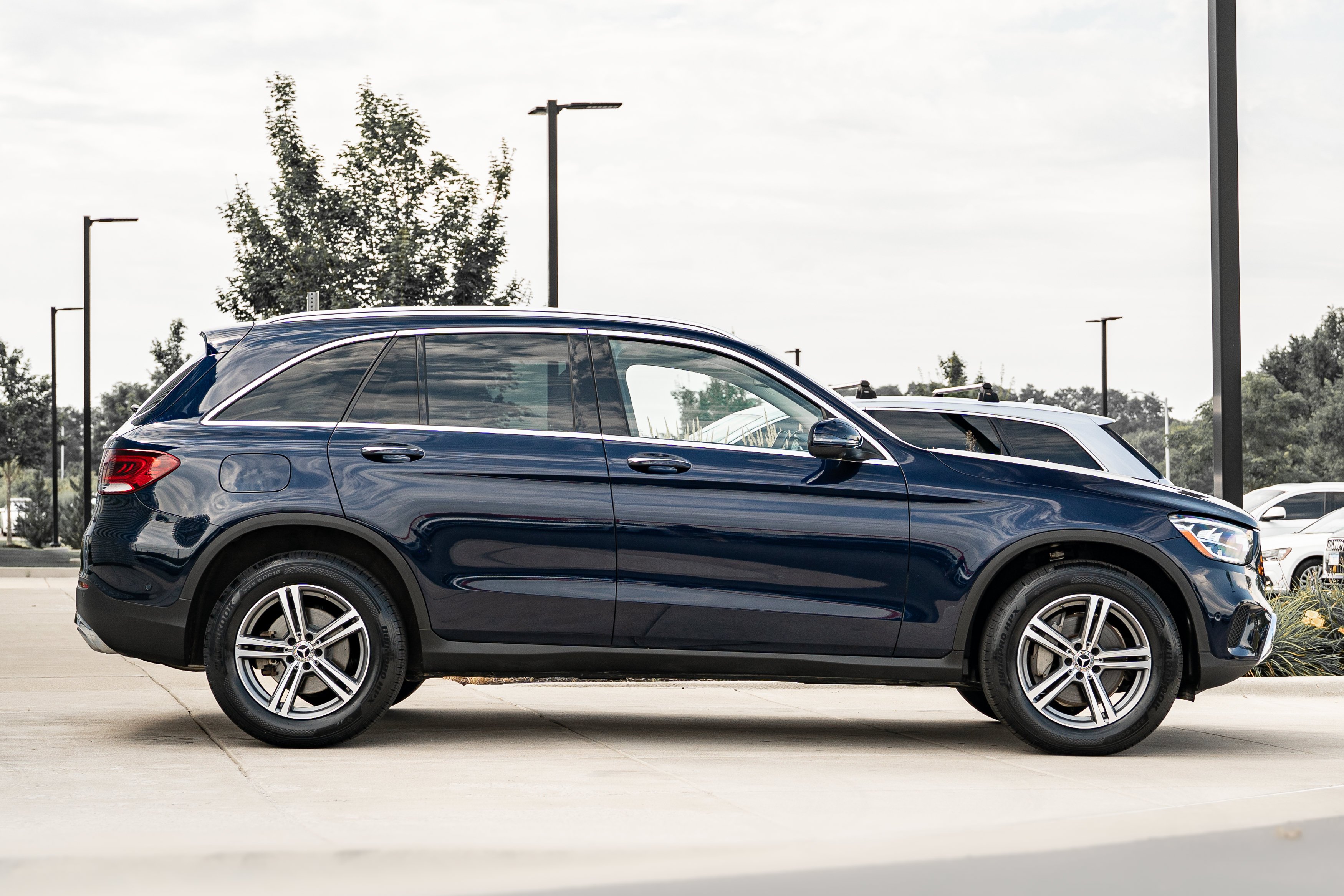 Used 2020 Lunar Blue Metallic Mercedes-Benz GLC 300 image 3