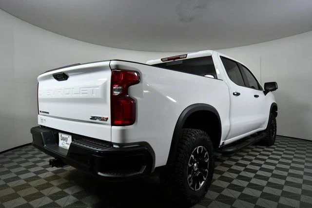 2025 Chevrolet Silverado 1500 ZR2 - Photo 11