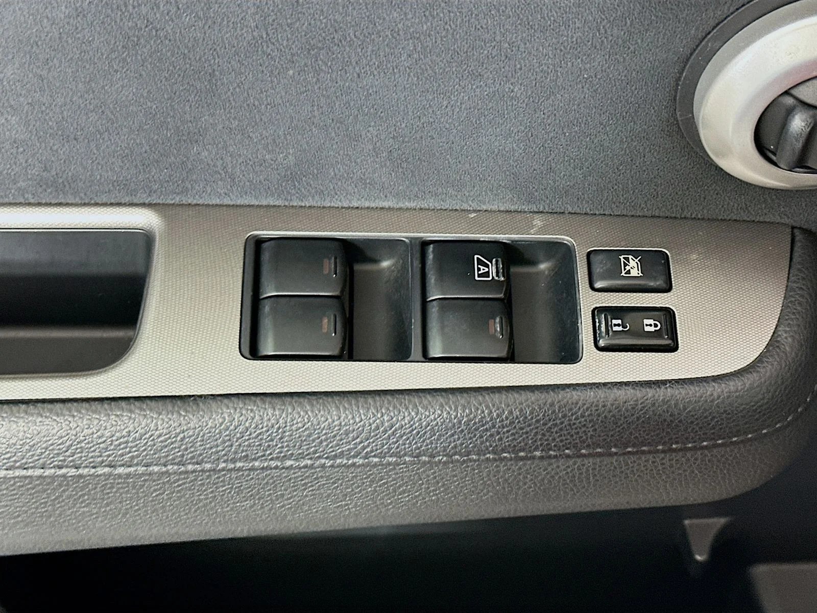 Used 2007 Red Alert Nissan 1.8 S image 16