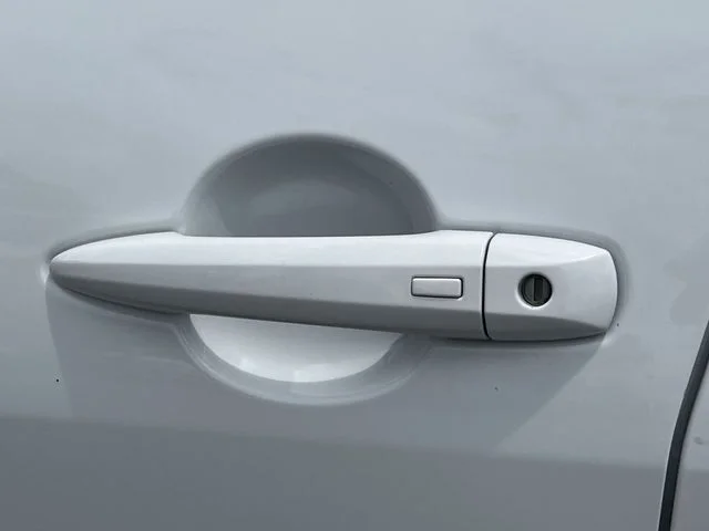Used 2025 White Nissan SV image 38