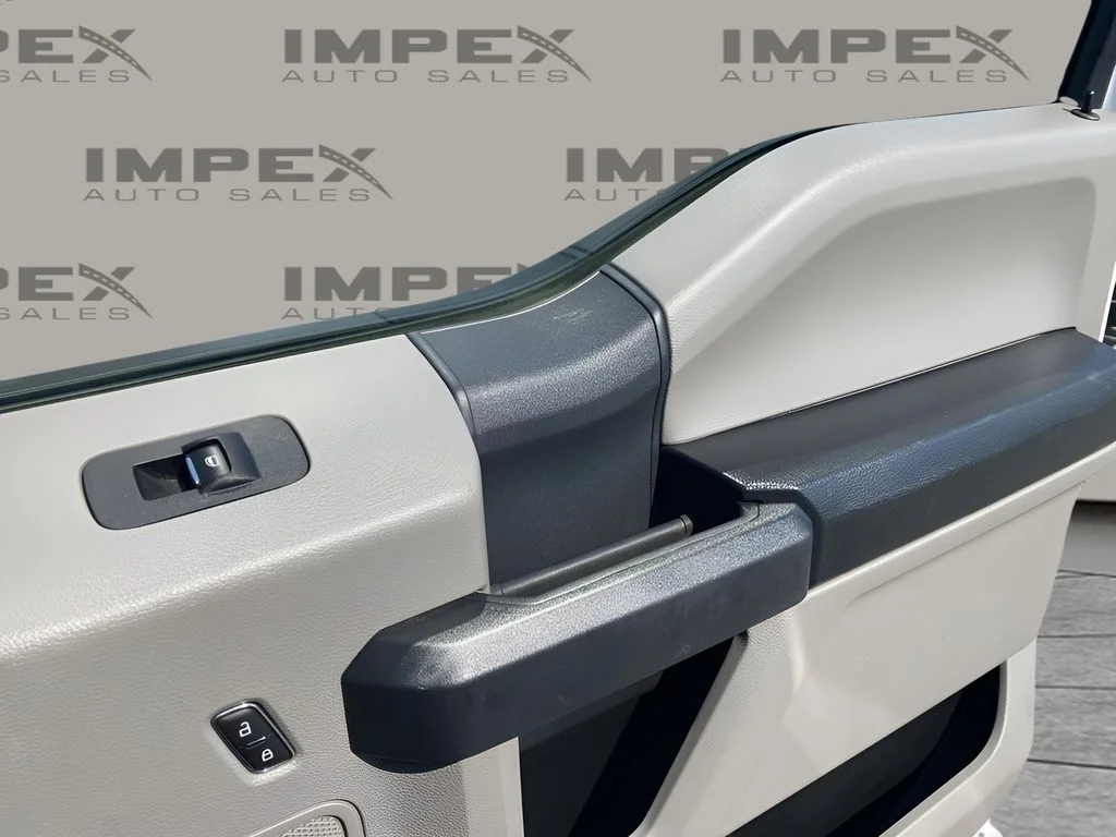 Used 2022 White Ford XL image 36