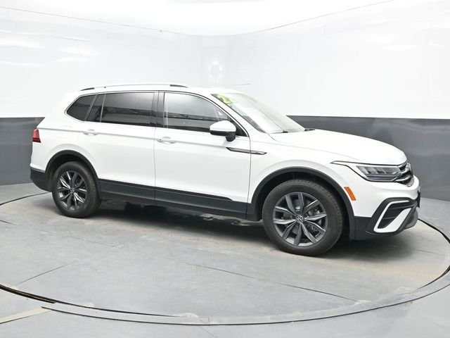 Used 2022 White Volkswagen 2.0T SE image 4