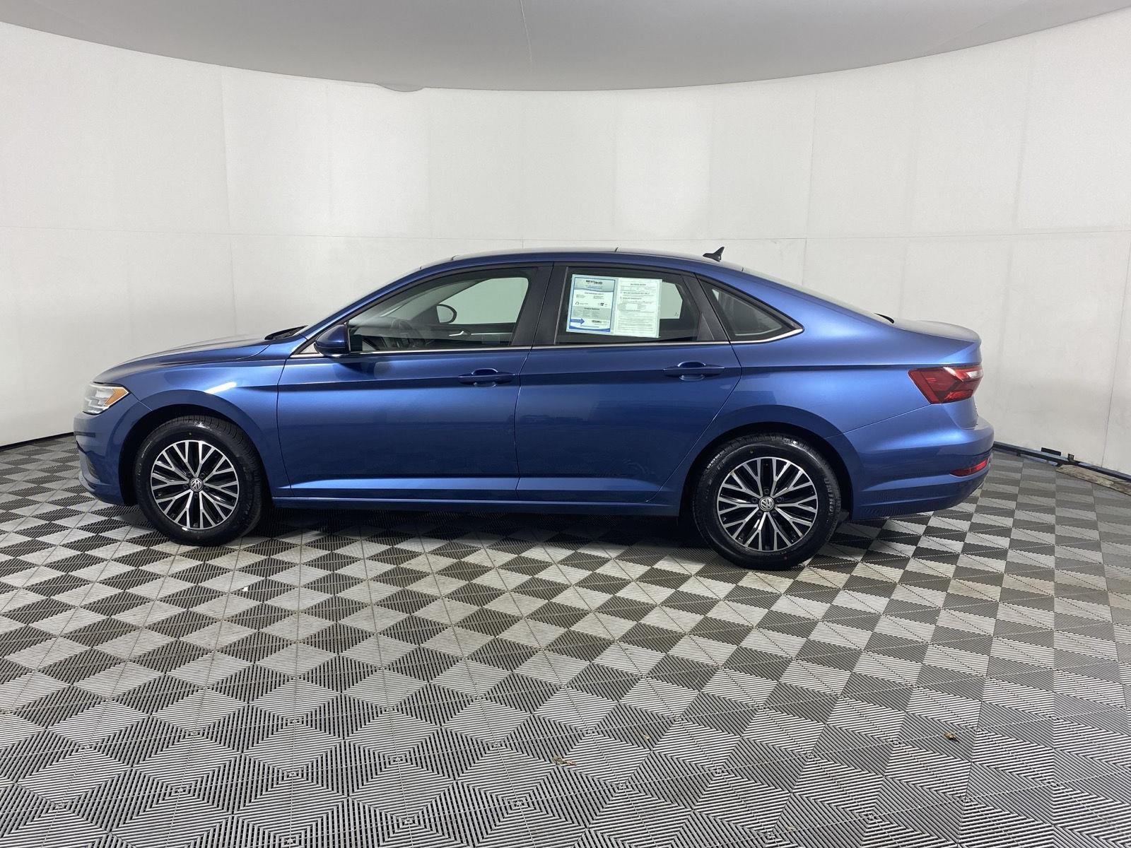 Used 2020 Blue Silk Metallic Volkswagen S image 4