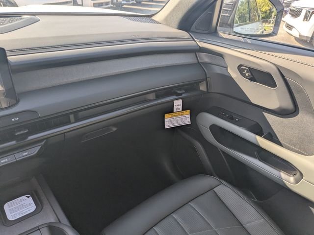 New 2027 Glacial White Pearl Kia X-LINE SX image 18