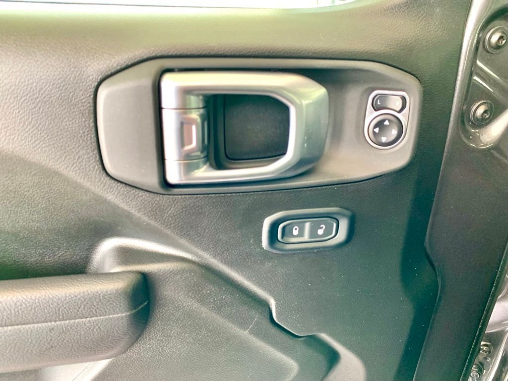 Used 2024 Gray Jeep Rubicon X image 14