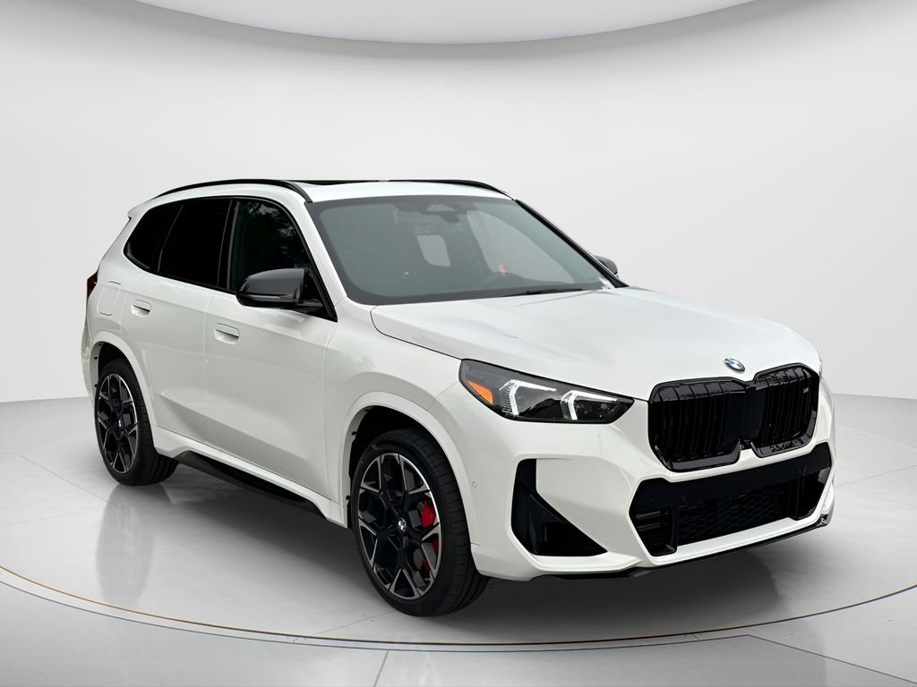 New 2026 Alpine White BMW M35i image 3