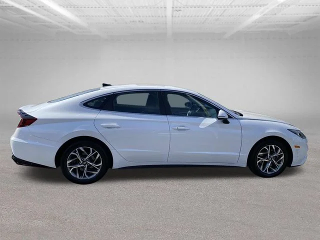 Used 2022 Gray Hyundai SEL image 23