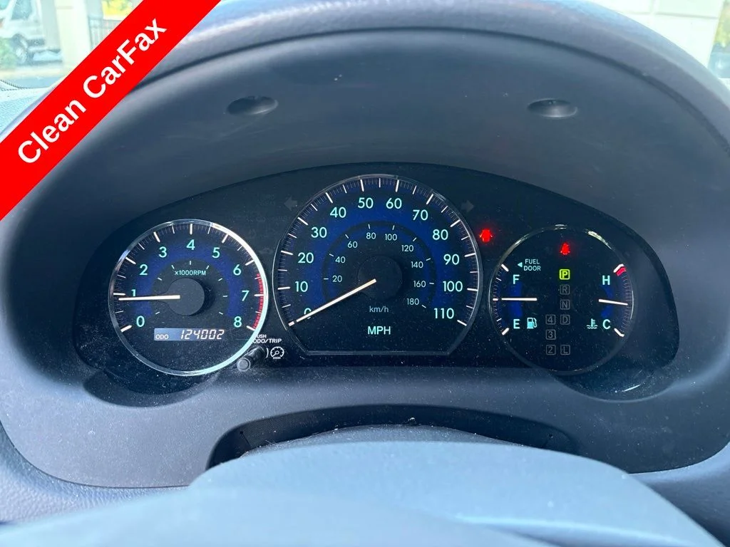Used 2009 White Toyota XLE image 6