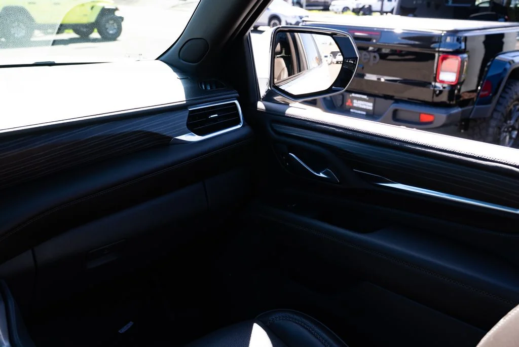 Used 2024 White GMC Denali image 11