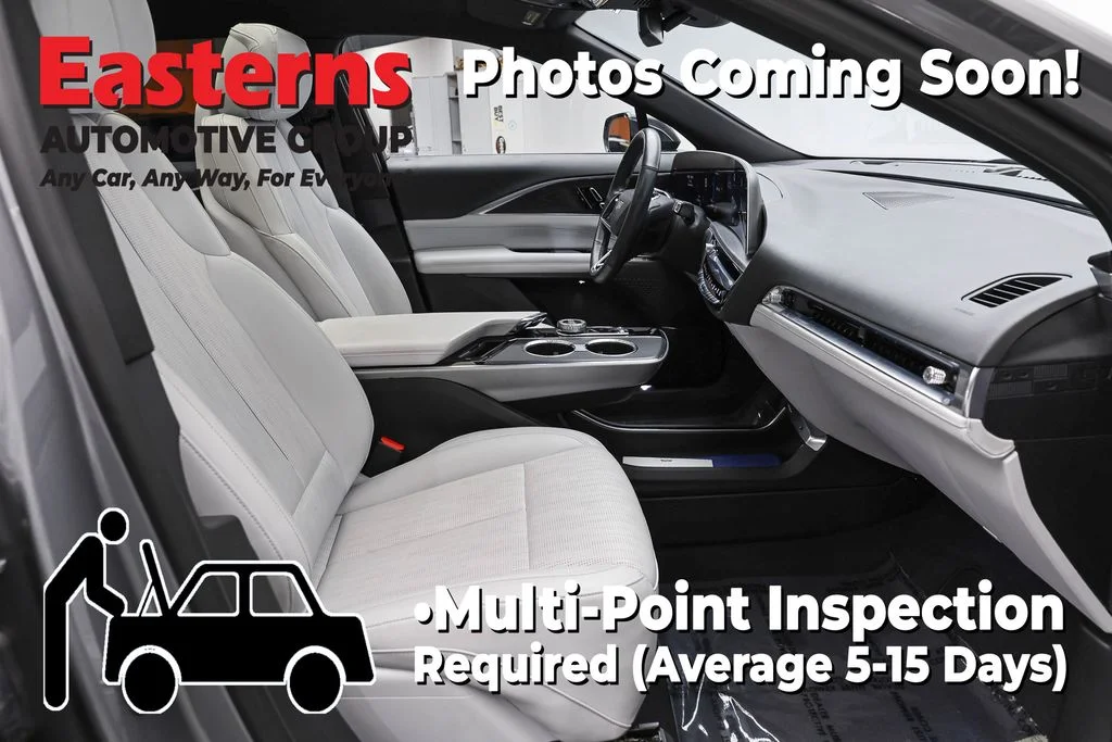 Used 2024 Silver Cadillac Luxury image 26