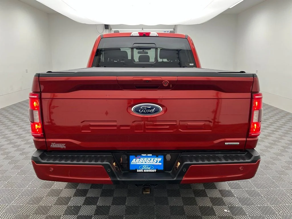 Used 2023 Red Ford XLT image 9