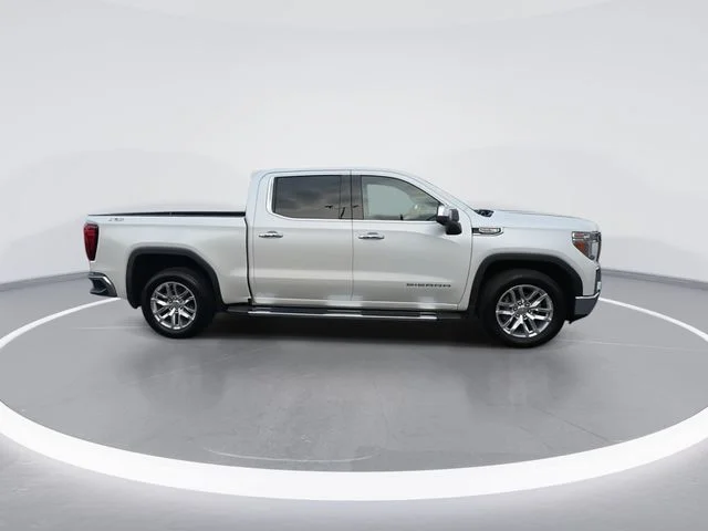 Used 2019 White GMC SLT image 9